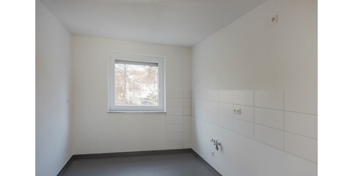 Etagenwohnung Esslingen am Neckar Pliensauvorstadt - 3 Zimmer, 82 m&sup2;, 885&euro; | Angebot:26006804