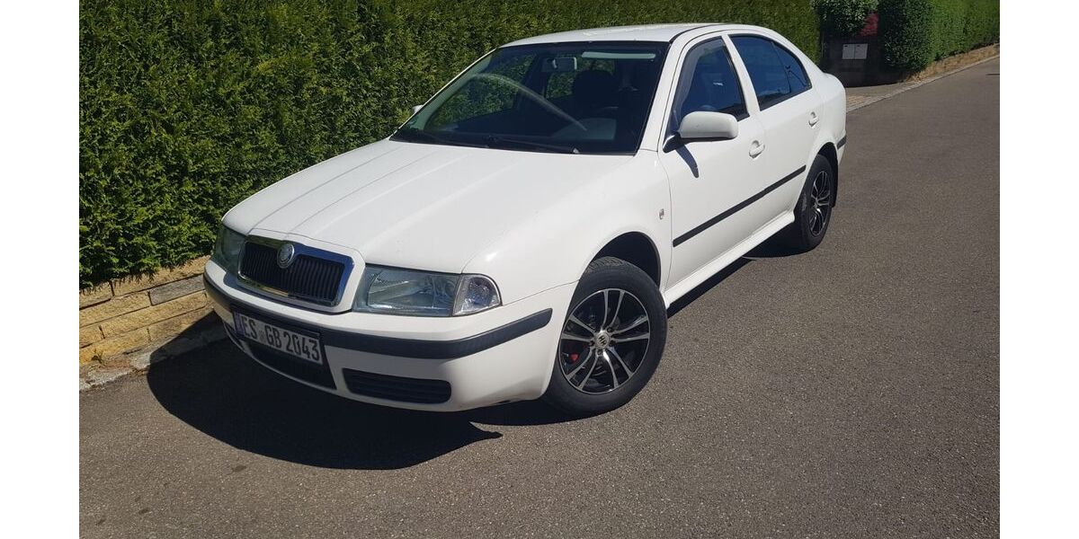 Skoda Octavia 269.000 km 2.500 &euro; Großbettlingen 72636
