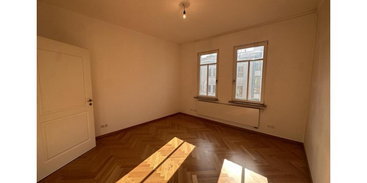 Etagenwohnung Stuttgart Stuttgart-West - 4 Zimmer, 90 m&sup2;, 1.830&euro; | Angebot:25656883