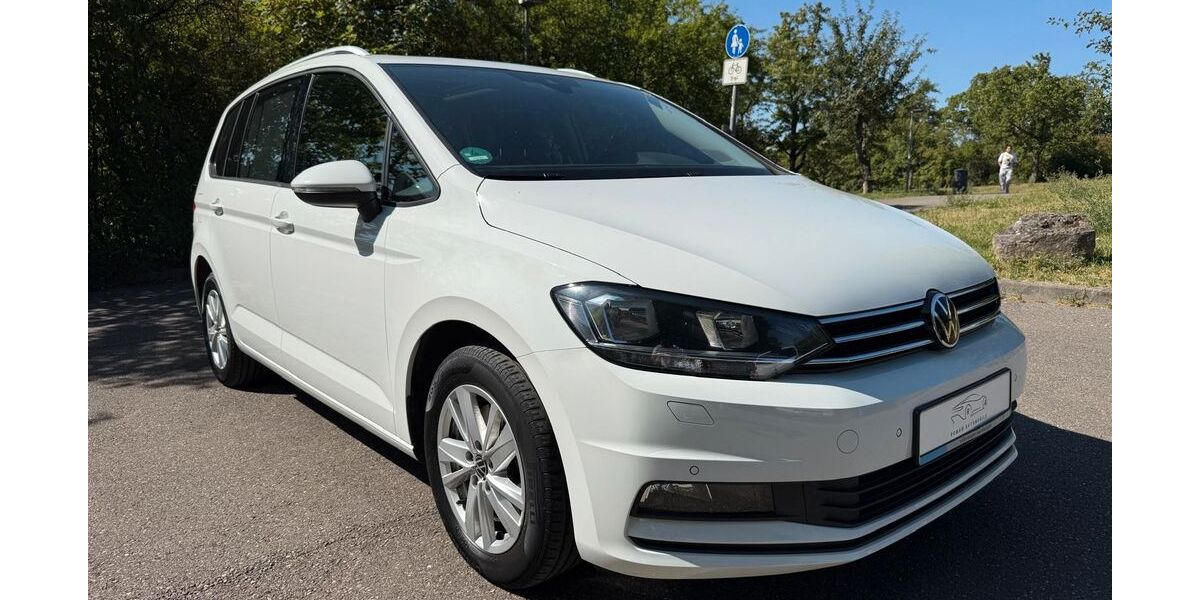 VW Touran 103.698 km 18.999 &euro; Stuttgart 70469