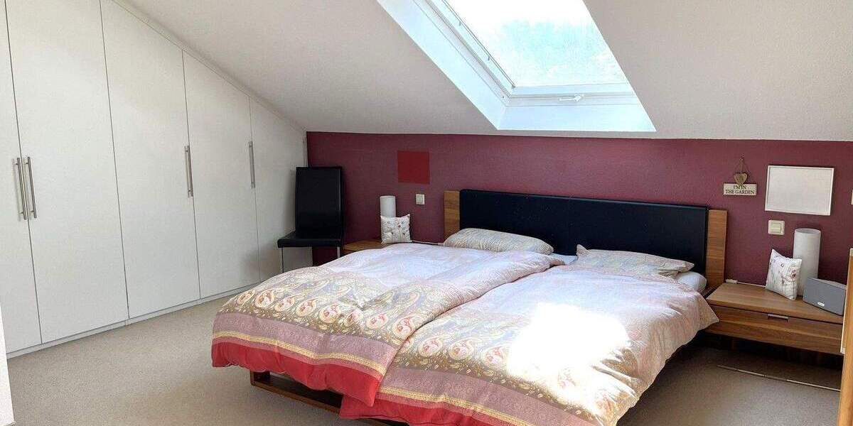 Reihenendhaus Stuttgart-Weilimdorf (Wolfbusch) Wolfbusch - 4 Zimmer, 146 m&sup2;, 760.000&euro; | Angebot:25659248