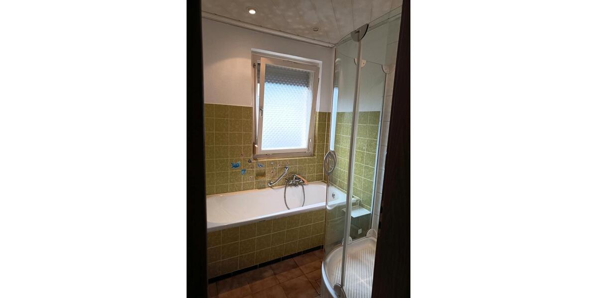 Erdgeschoßwohnung Lauffen am Neckar - 4 Zimmer, 91 m&sup2;, 1.000&euro; | Angebot:25851465