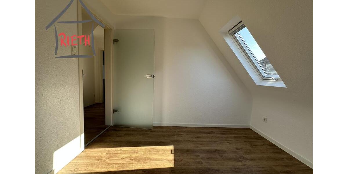 Dachgeschoßwohnung Remseck am Neckar - 3 Zimmer, 60 m&sup2;, 700&euro; | Angebot:25839320