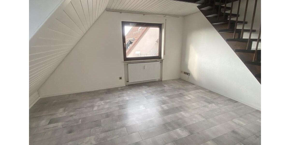Maisonettenwohnung Stuttgart Zuffenhausen - 3 Zimmer, 60 m&sup2;, 1.000&euro; | Angebot:25936819