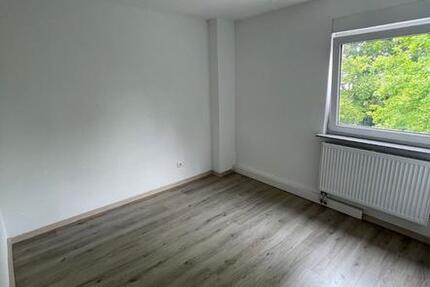 Wohnung Uhingen - 3 Zimmer, 80 m&sup2;, 990&euro; | Angebot:25723245