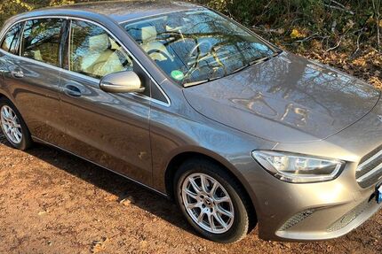 Mercedes-Benz B 180 39.885 km 21.200 &euro; Stuttgart 70192