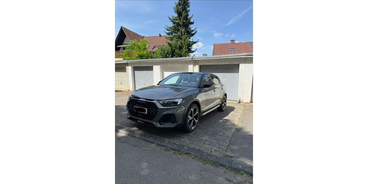 Audi A1 12.000 km 33.550 &euro; Stuttgart 70437