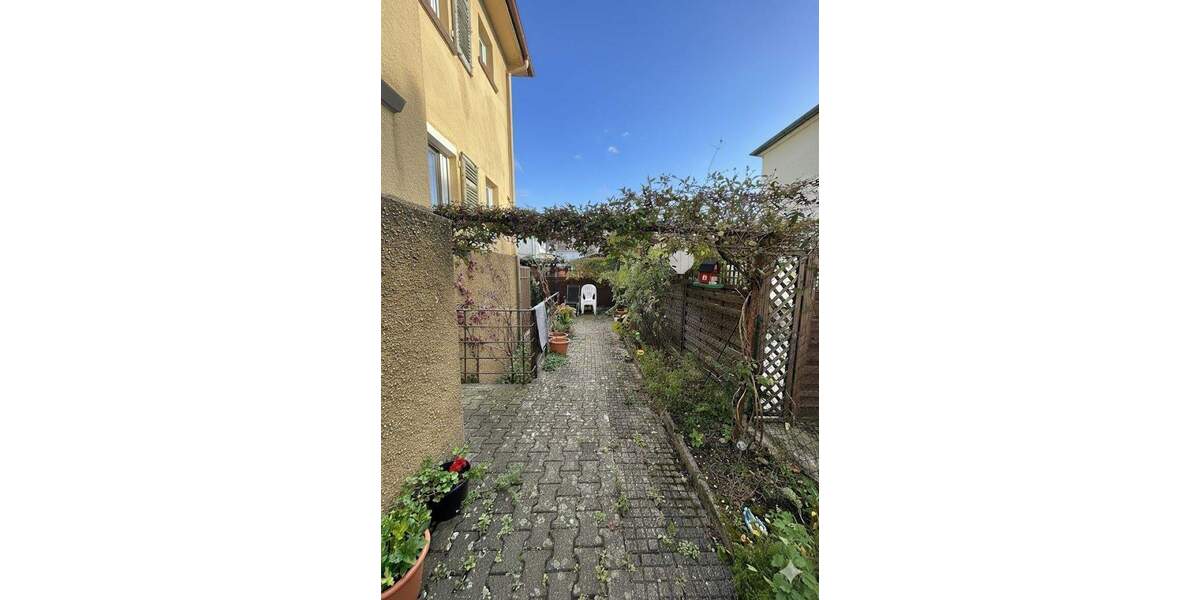 Mehrfamilienhaus, Wohnhaus Bietigheim-Bissingen Bietigheim - 8 Zimmer, 210 m&sup2;, 565.000&euro; | Angebot:25694247