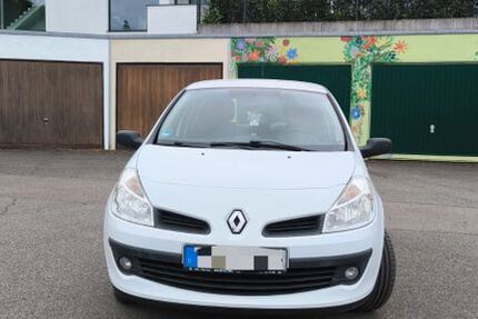 Renault Clio 105.060 km 3.200 &euro; Remseck am Neckar 71686
