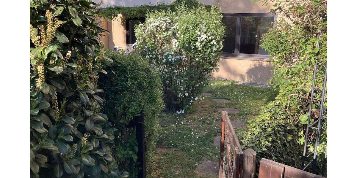 Etagenwohnung Stuttgart Botnang - 3.5 Zimmer, 87 m&sup2;, 1.300&euro; | Angebot:26661179