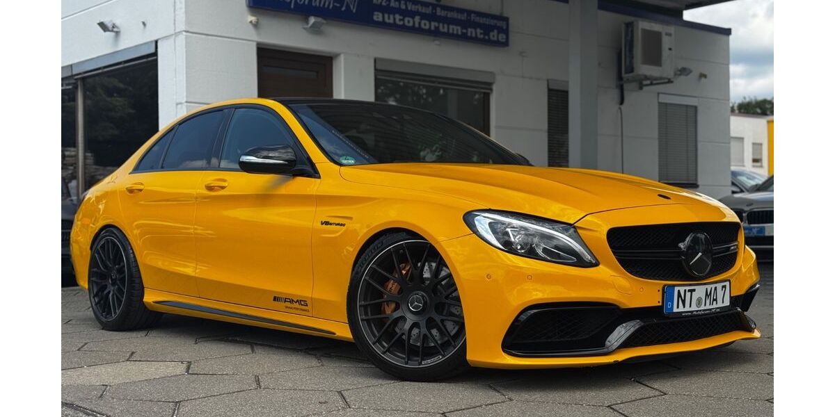 Mercedes-Benz C 63 AMG 260.000 km 29.300 &euro; Unterensingen / bei Stuttgart 72669