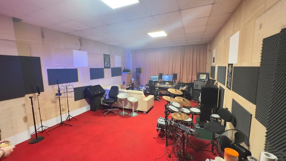 Gewerbeobjekt Stuttgart Luginsland - 200&euro; | Angebot:25326812