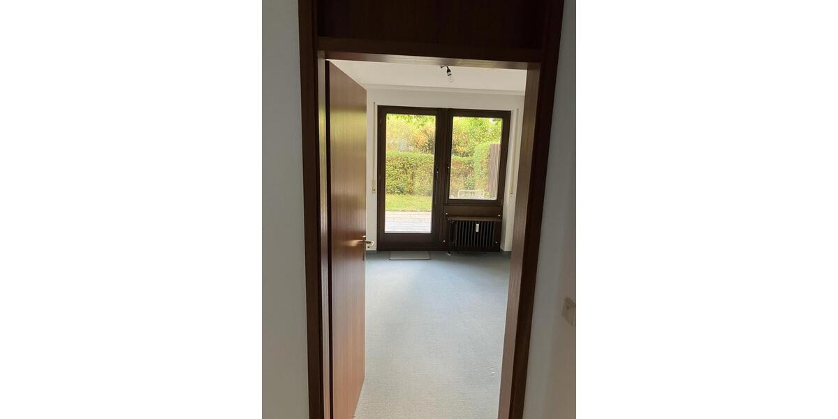Erdgeschoßwohnung Stuttgart Botnang - 3.5 Zimmer, 87 m&sup2;, 1.300&euro; | Angebot:26660013