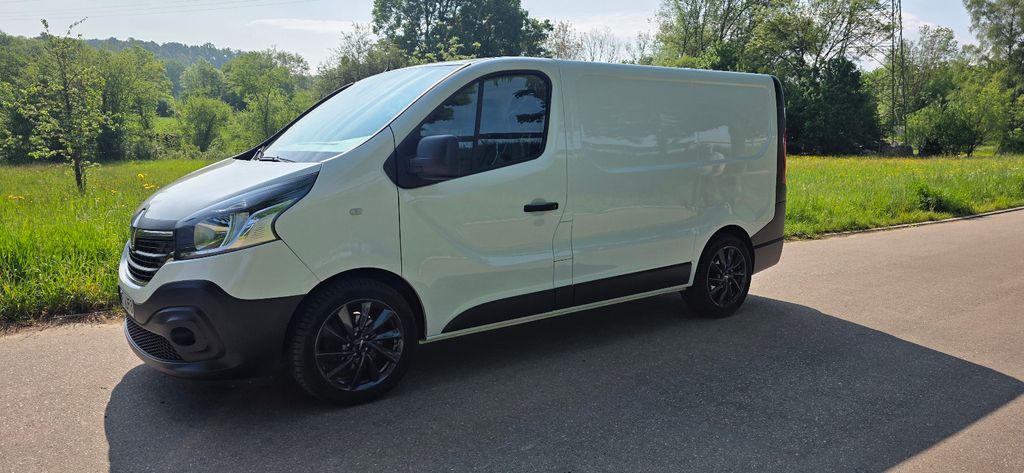 Renault Trafic 176.100 km 11.900 &euro; Wernau(Neckar) 73249
