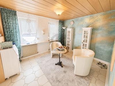 FAMILIENPARADIES MIT GARTEN UND SAUNA - Doppelhaushälfte Stuttgart Stammheim Stammheim | Angebot:27056878