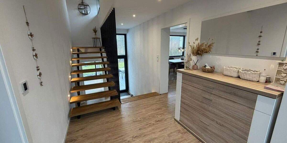 Einfamilienhaus Ilsfeld - 9 Zimmer, 306 m&sup2;, 1.790.000&euro; | Angebot:25654308