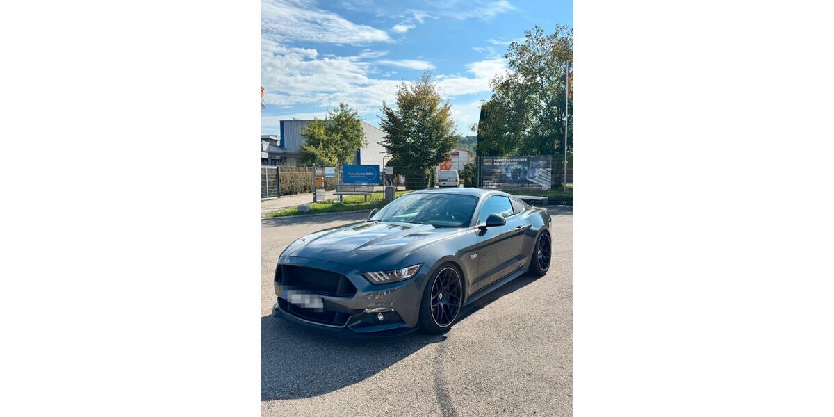Ford Mustang 22.000 km 41.500 &euro; Göppingen 73037