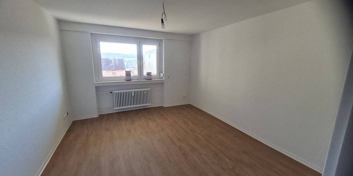 Etagenwohnung Ludwigsburg Eglosheim - 3 Zimmer, 75 m&sup2;, 990&euro; | Angebot:26388373