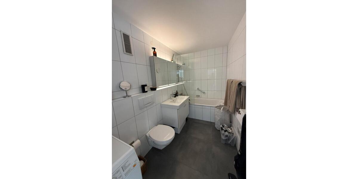 Etagenwohnung Stuttgart Botnang - 2 Zimmer, 79 m&sup2;, 1.100&euro; | Angebot:27587651