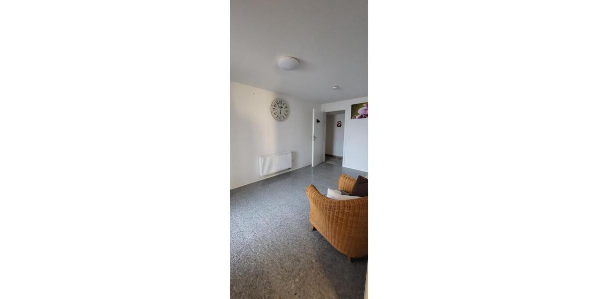 Erdgeschoßwohnung Burgstetten - 6 Zimmer, 174 m&sup2;, 2.000&euro; | Angebot:25925244