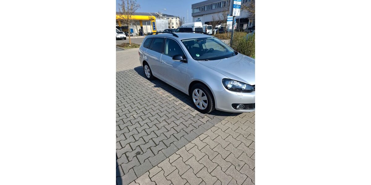 VW Golf 125.600 km 5.200 &euro; Stuttgart 70435
