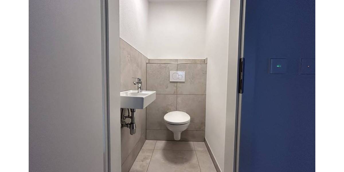 Etagenwohnung Vaihingen an der Enz - 2 Zimmer, 77 m&sup2;, 1.000&euro; | Angebot:26055106