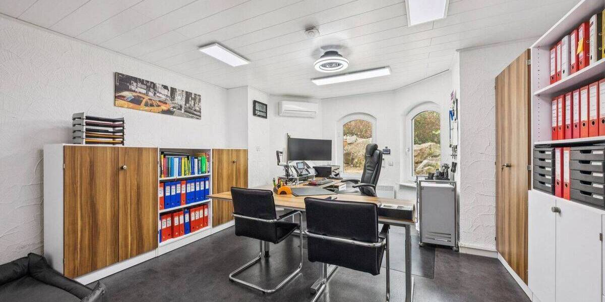 Mehrfamilienhaus, Wohnhaus Besigheim - 7 Zimmer, 254 m&sup2;, 1.050.000&euro; | Angebot:26686143