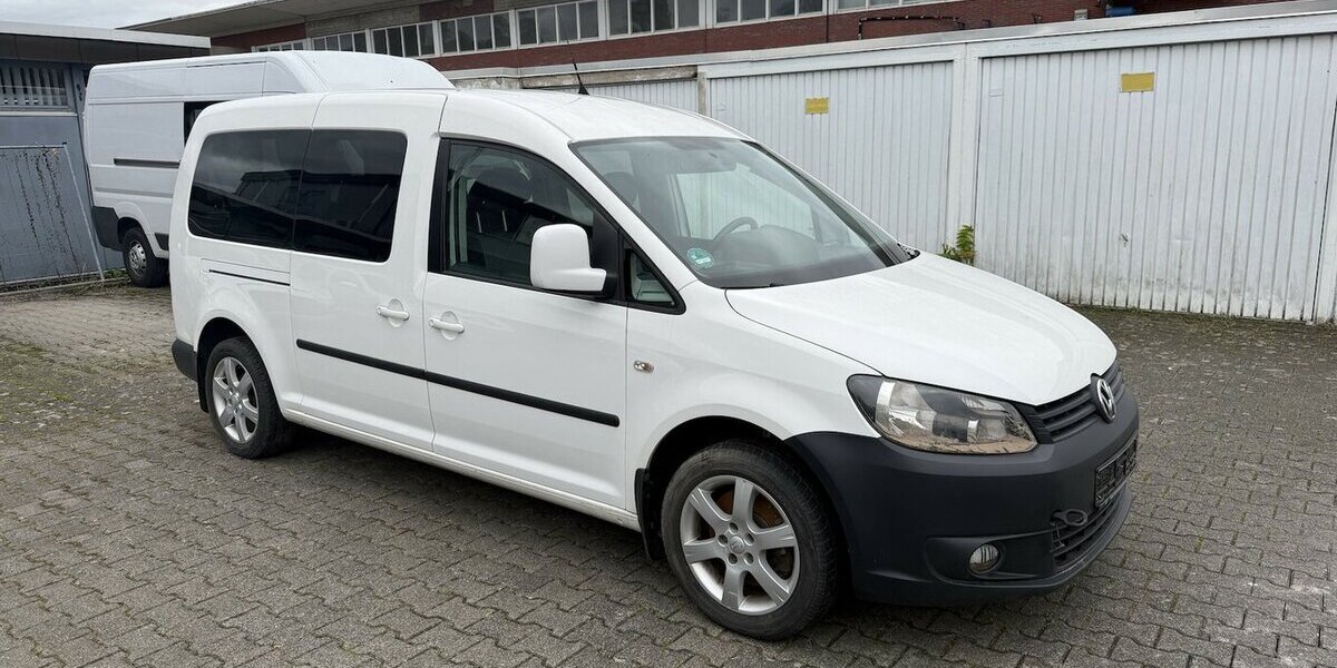 VW Caddy Maxi 2.0 TDI DSG Rollstuhltransport 450.000 km 2.850 &euro; Schorndorf 73614