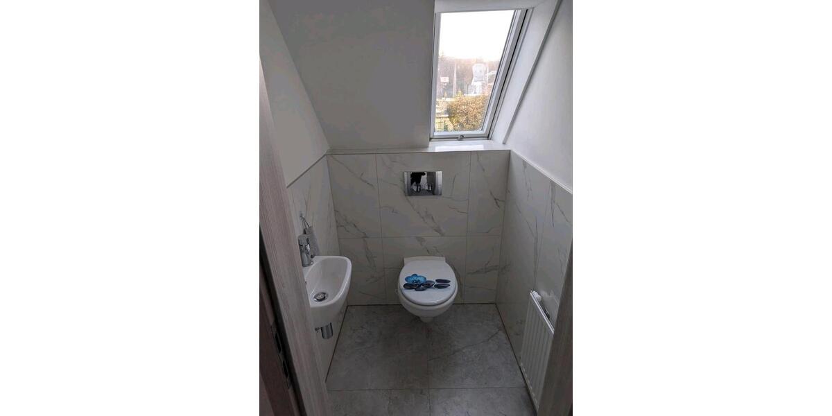 Dachgeschoßwohnung Unterensingen - 4.5 Zimmer, 110 m&sup2;, 1.350&euro; | Angebot:25924889