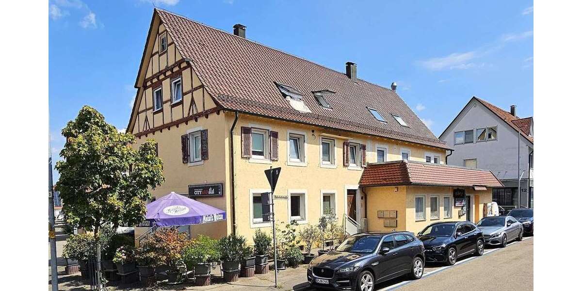 „Haus auf dem Haus“ – gesamtes Dachgeschoss mit kompletter Bühne und außergewöhnlichem Ausbaupotenzi - Dachgeschoßwohnung Weilheim an der Teck | Angebot:27532420