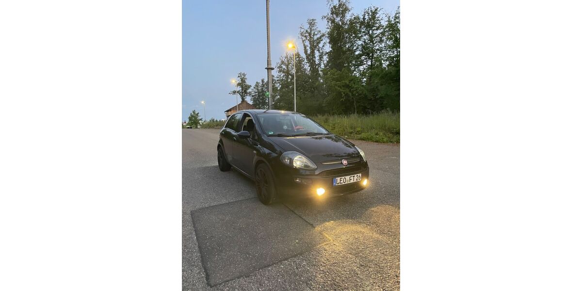 Fiat Punto Evo 160.000 km 3.200 &euro; Renningen 71272