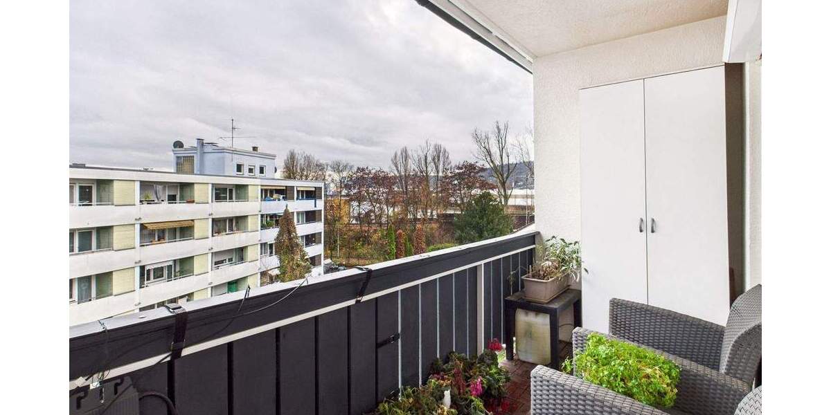 Etagenwohnung Stuttgart Untertürkheim - 3 Zimmer, 75 m&sup2;, 299.000&euro; | Angebot:25770413