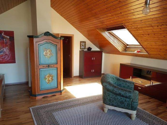 Mehrfamilienhaus, Wohnhaus Oberstenfeld - 5 Zimmer, 211 m&sup2;, 699.000&euro; | Angebot:25774763