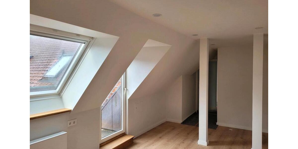 Dachgeschoßwohnung Winterbach - 4 Zimmer, 142 m&sup2;, 1.500&euro; | Angebot:25963187