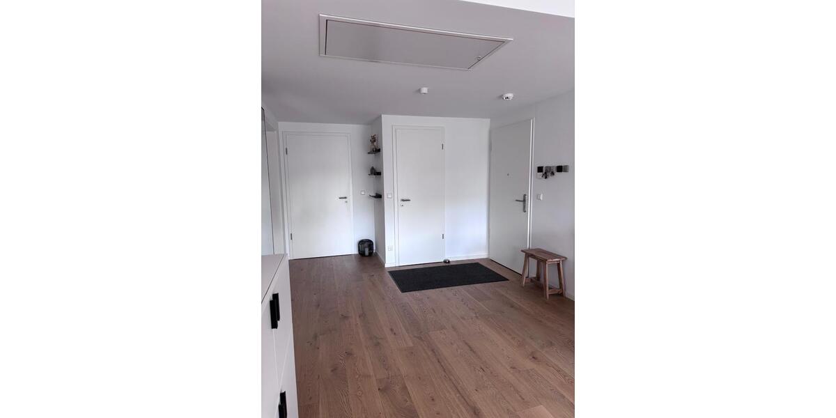 Dachgeschoßwohnung Leonberg - 3 Zimmer, 95 m&sup2;, 610.000&euro; | Angebot:26987256