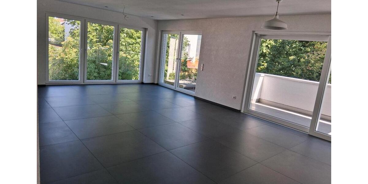 Einfamilienhaus Winnenden - 7 Zimmer, 170 m&sup2;, 2.580&euro; | Angebot:27606300