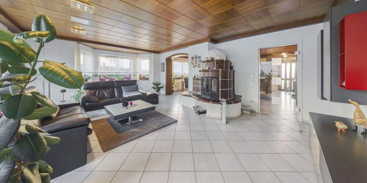 Mehrfamilienhaus, Wohnhaus Besigheim - 7 Zimmer, 225 m&sup2;, 876.000&euro; | Angebot:25749260