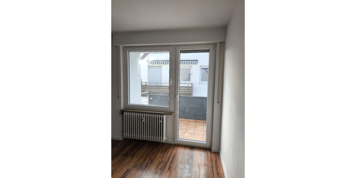 Dachgeschoßwohnung Stuttgart Sillenbuch - 2 Zimmer, 72 m&sup2;, 910&euro; | Angebot:24977370