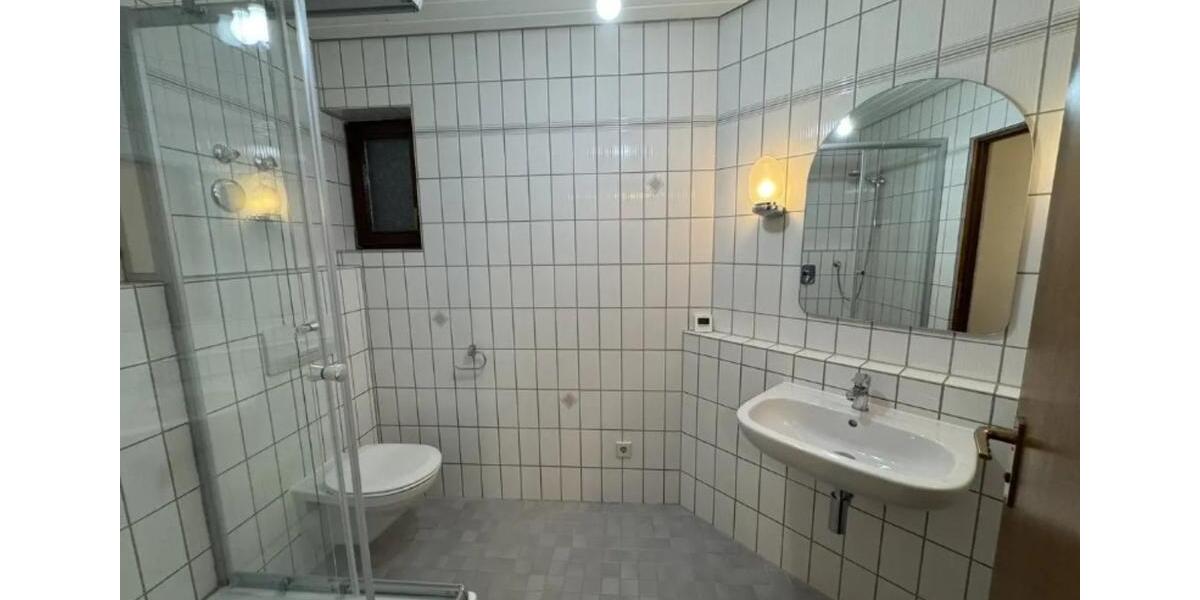 Etagenwohnung Plochingen - 3 Zimmer, 96 m&sup2;, 1.250&euro; | Angebot:25234571