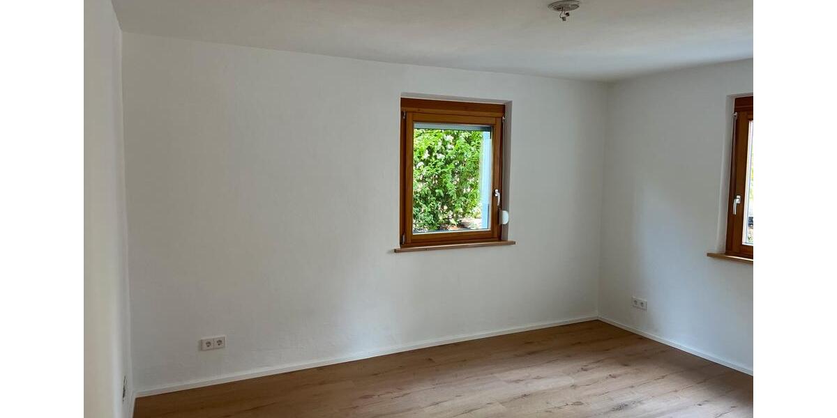 Erdgeschoßwohnung Vaihingen an der Enz - 4 Zimmer, 70 m&sup2;, 825&euro; | Angebot:25881345