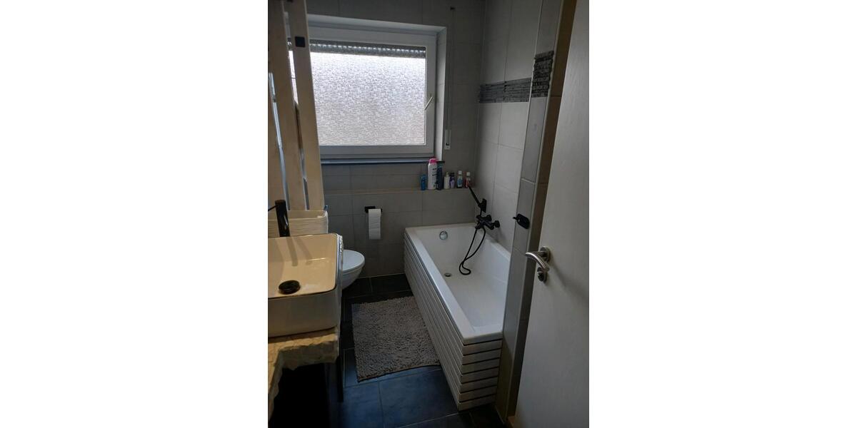 Dachgeschoßwohnung Ludwigsburg Oßweil - 3 Zimmer, 99 m&sup2;, 1.425&euro; | Angebot:27611632