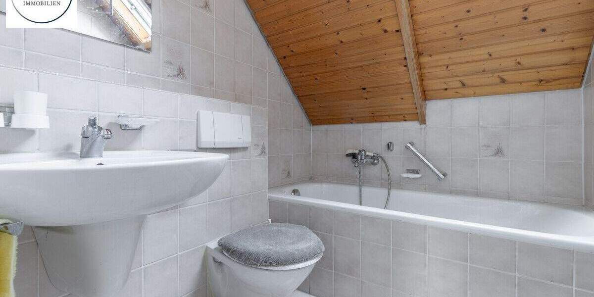 Mehrfamilienhaus, Wohnhaus Schorndorf - 8 Zimmer, 160 m&sup2;, 398.000&euro; | Angebot:25738428