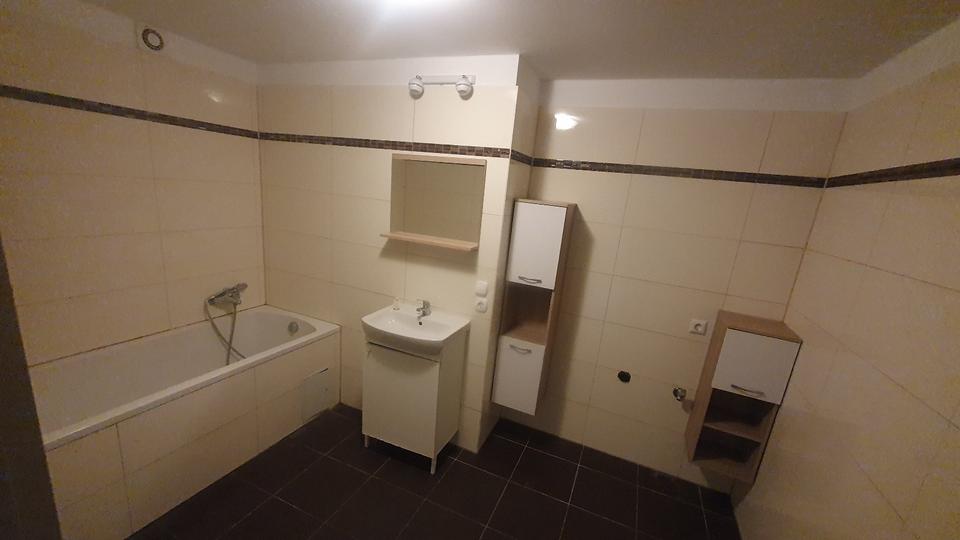 Hochparterre Esslingen am Neckar Hegensberg - 3 Zimmer, 75 m&sup2;, 900&euro; | Angebot:26538984