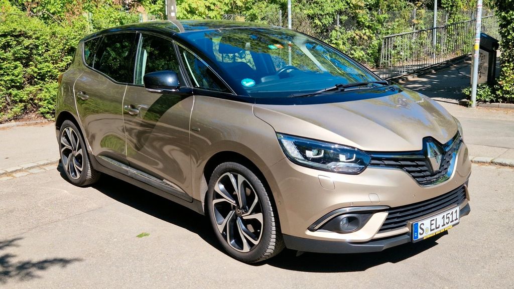 Renault Scenic 60.800 km 17.900 &euro; Stuttgart 70327