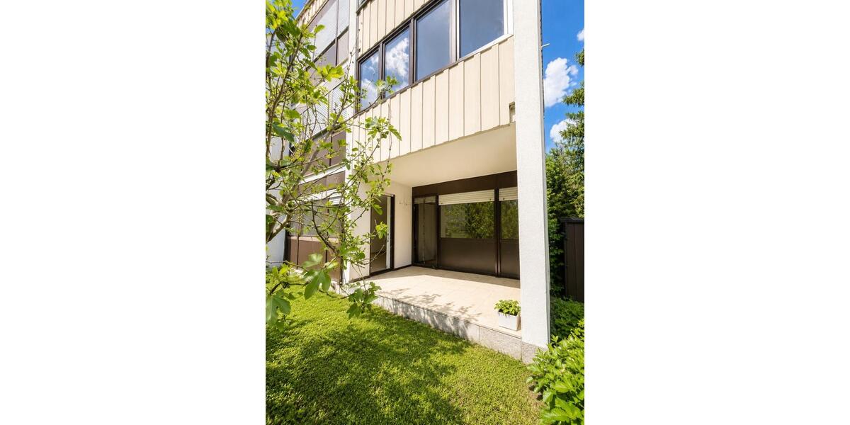 Erdgeschoßwohnung Esslingen am Neckar Brühl - 2.5 Zimmer, 65 m&sup2;, 900&euro; | Angebot:26612879