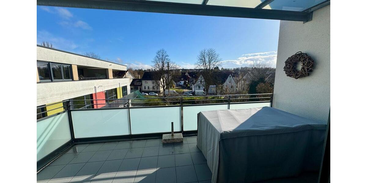 Etagenwohnung Nürtingen - 4.5 Zimmer, 125 m&sup2;, 1.550&euro; | Angebot:25991604