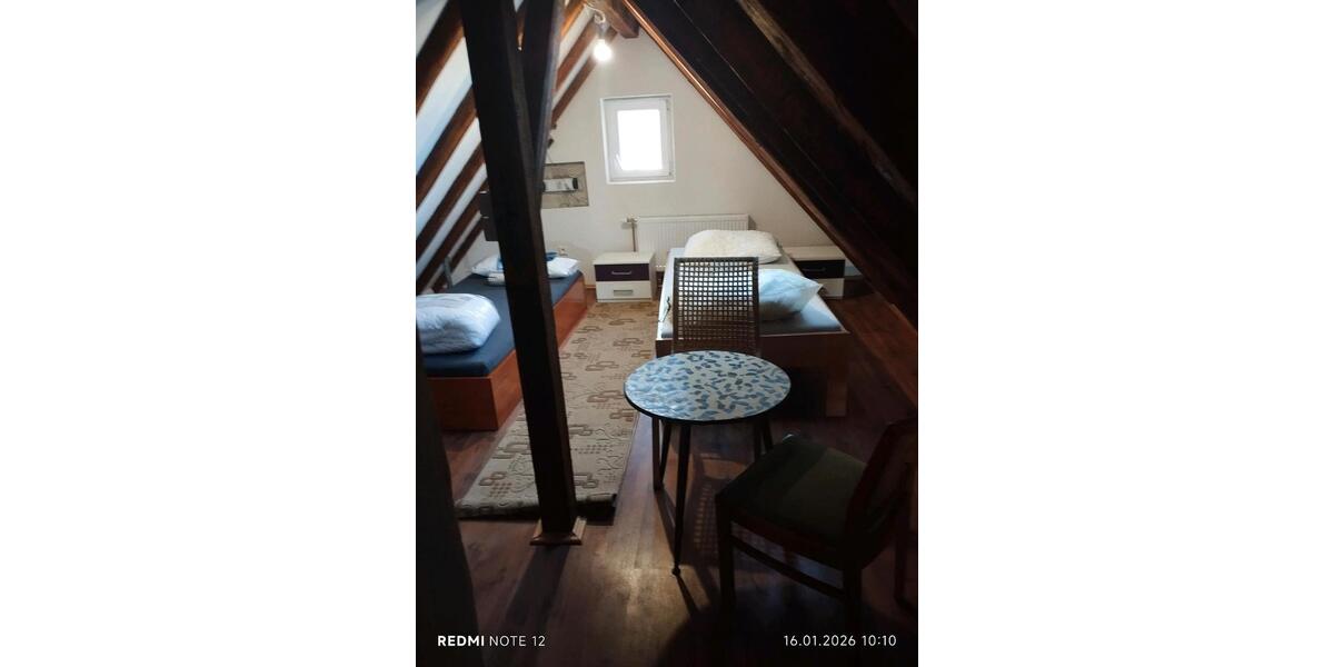 Dachgeschoßwohnung Stuttgart Feuerbach - 2 Zimmer, 88 m&sup2;, 1.100&euro; | Angebot:26488470