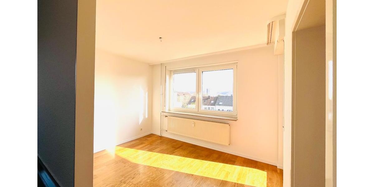 Etagenwohnung Leonberg - 2.5 Zimmer, 67 m&sup2;, 1.070&euro; | Angebot:25852570