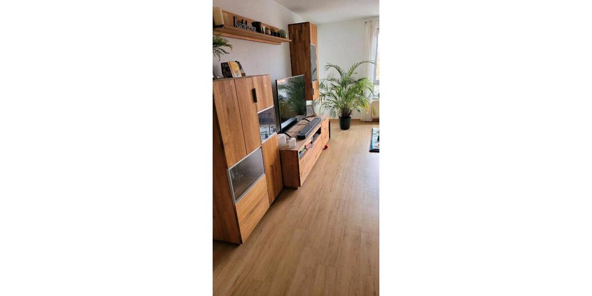 Etagenwohnung Stuttgart Bad Cannstatt - 3 Zimmer, 79 m&sup2;, 1.100&euro; | Angebot:25973951