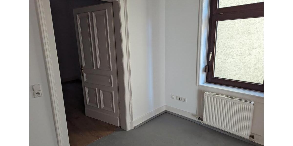 Hochparterre Stuttgart Stuttgart-Mitte - 5 Zimmer, 162 m&sup2;, 2.765&euro; | Angebot:26629228